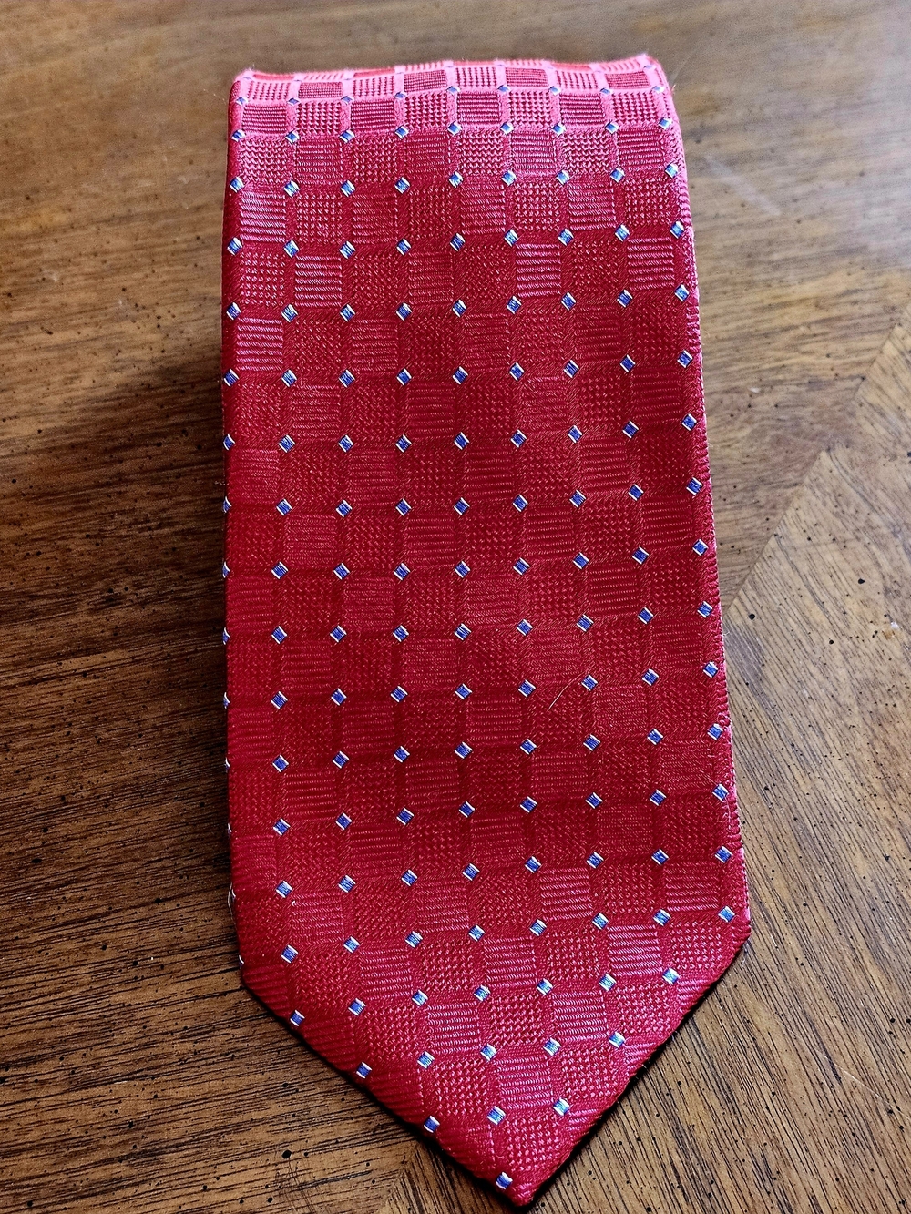 Jos A Bank Traveler Tie Men's Red Blue Geometric Square Stain Resistant Silk